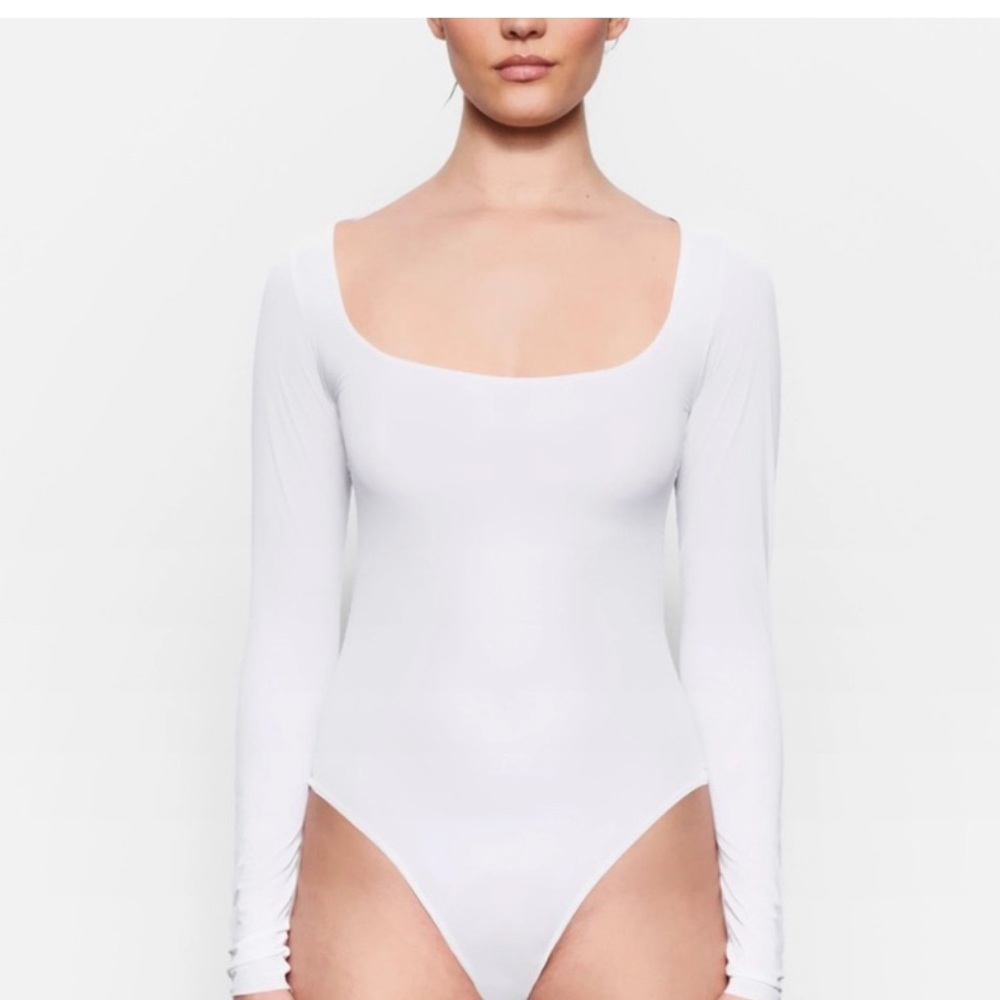 SKIMS NWT White Jelly Sheer Long Sleeve Bodysuit